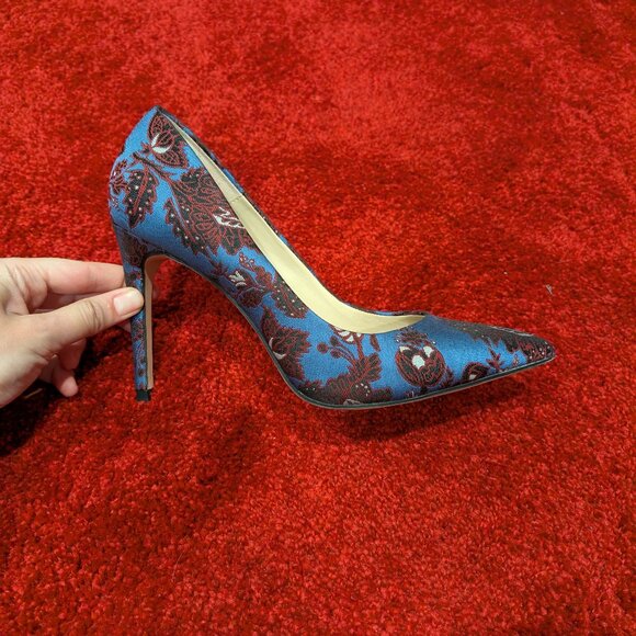 Gorgeous Zara paisley pumps size 38 / 8 - Picture 1 of 5